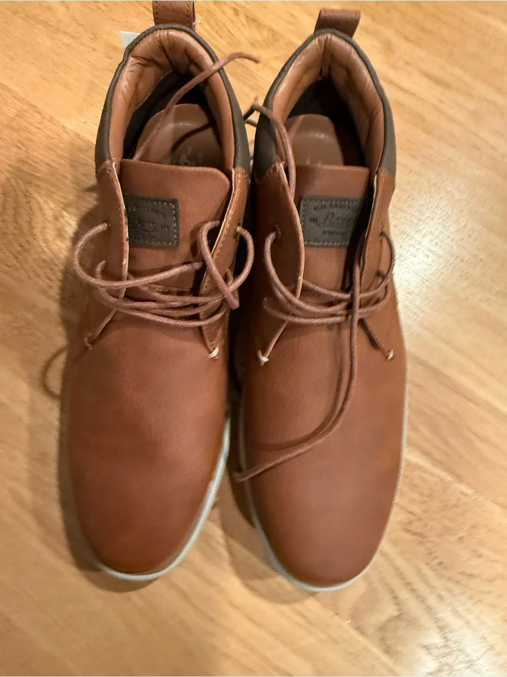 G.H. Bass & Co. Men's Tan Brown Chukka Boots